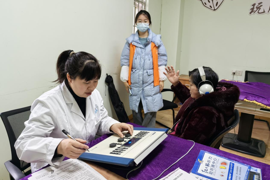 ��־Ը��˵����΢Ц������Ϊ�ţ�����Ϊ��