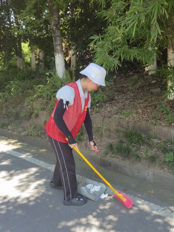 ��־Ը��˵�������ݣ����Լ���Ϊ��ȷ����